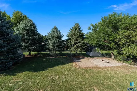 Exterior - 320 W 5th St, Tea, SD 57064 photo 10 of 14