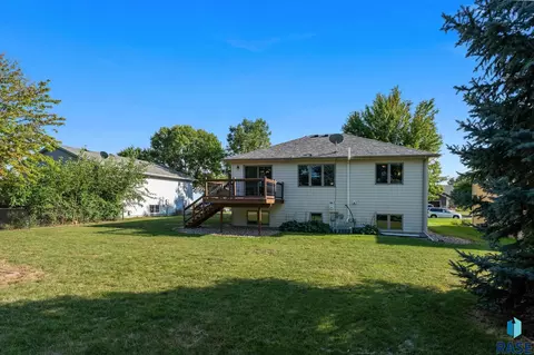 Exterior - 320 W 5th St, Tea, SD 57064 photo 14 of 14