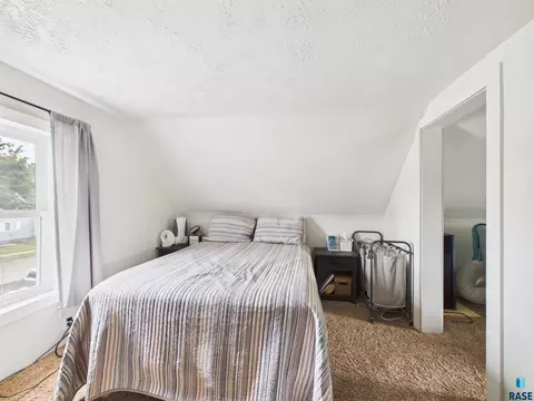 Bedroom - 1306 N Main Ave, Sioux Falls, SD 57104 photo 5 of 6