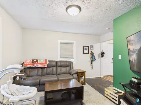 Living - 1306 N Main Ave, Sioux Falls, SD 57104 photo 2 of 3
