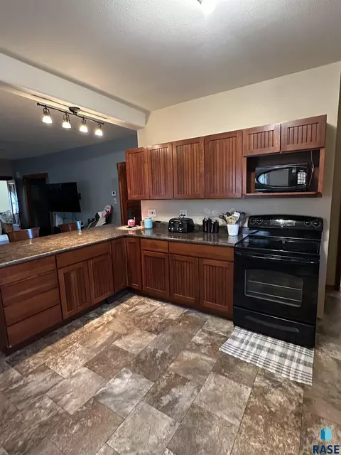 Kitchen - 214 E Park Ave, Howard, SD 57349 photo 2 of 3