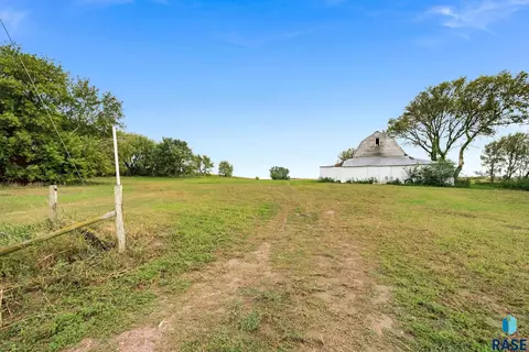 48359 266th St, Brandon, SD 57005 photo 6