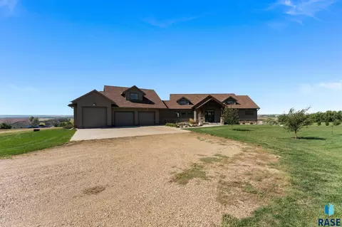 Exterior - 48290 Arrowhead Pl, Canton, SD 57013 photo 6 of 6