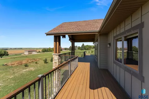 Exterior - 48290 Arrowhead Pl, Canton, SD 57013 photo 3 of 6