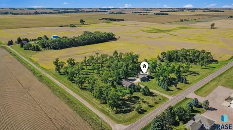 View/Area - 45993 241st St, Chester, SD 57016 photo 2 of 4
