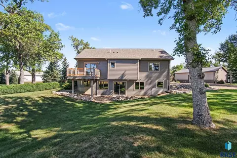 Exterior - 45993 241st St, Chester, SD 57016 photo 5 of 12