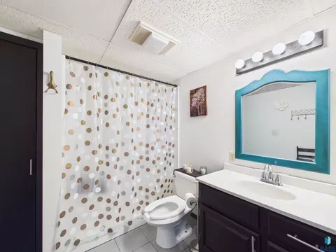 522 Cambridge Dr, Madison, SD 57042 photo 28