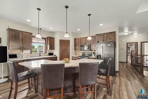 Kitchen - 8209 E Willow Leaf St, Sioux Falls, SD 57110 photo 2 of 3