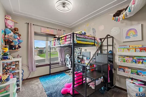 Bedroom - 8209 E Willow Leaf St, Sioux Falls, SD 57110 photo 6 of 7