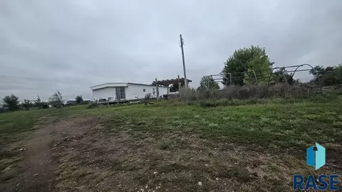 Exterior - 22741 470th Ave, Colman, SD 57017 photo 4 of 6