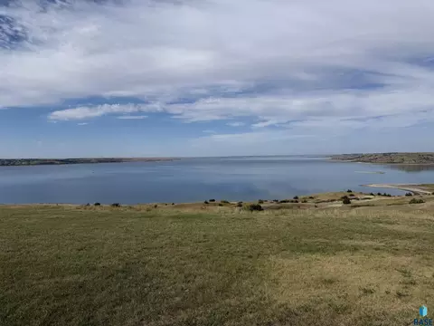 View/Area - 416 Captains Cove Pl, Pierre, SD 57501 photo 3 of 4