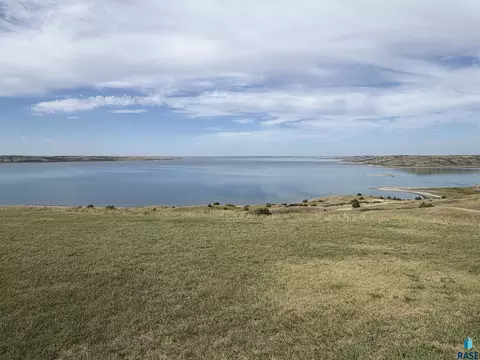 View/Area - 416 Captains Cove Pl, Pierre, SD 57501 photo 4 of 4