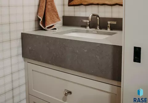 Bath - 5501 E Morningside Cir, Sioux Falls, SD 57110 photo 12 of 12