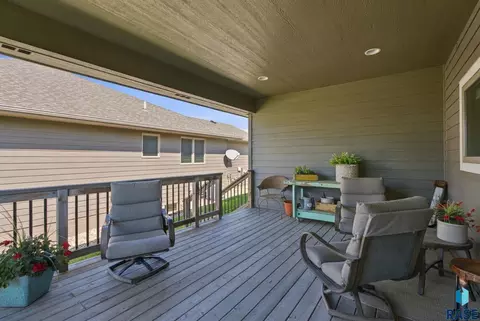 Exterior - 4217 S Alpine Ave, Sioux Falls, SD 57110 photo 2 of 5
