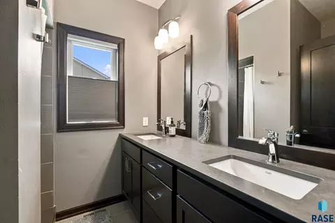 Bath - 4217 S Alpine Ave, Sioux Falls, SD 57110 photo 1 of 4