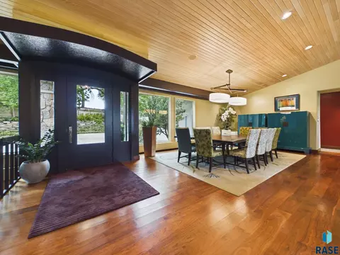 Entry Way - 205 E Deer Haven Pl, Sioux Falls, SD 57105 photo 1 of 1