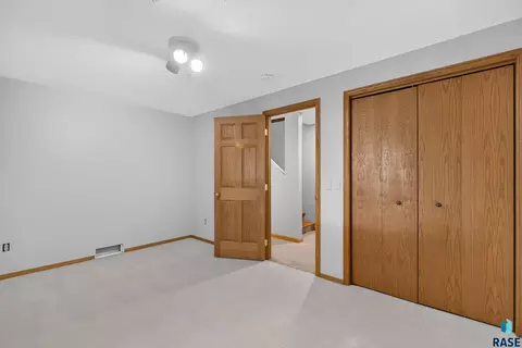 Bedroom - 3006 E Marson Dr, Sioux Falls, SD 57103 photo 8 of 9