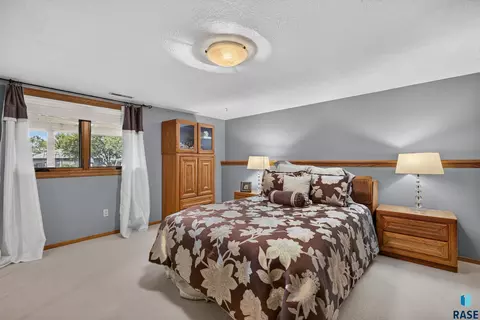 Bedroom - 3006 E Marson Dr, Sioux Falls, SD 57103 photo 6 of 9