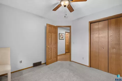 Bedroom - 3006 E Marson Dr, Sioux Falls, SD 57103 photo 5 of 9