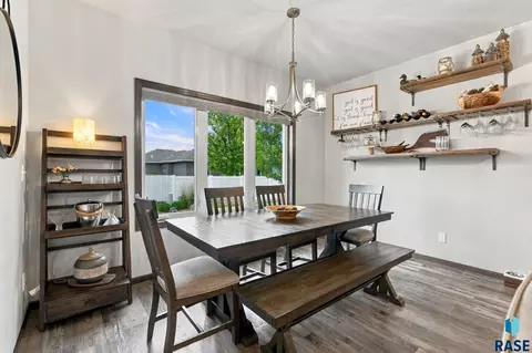 Dining - 3604 E Prairie Wind St, Sioux Falls, SD 57108 photo 1 of 4
