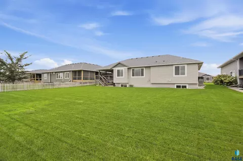 Exterior - 335 S James Ave, Tea, SD 57064 photo 3 of 7