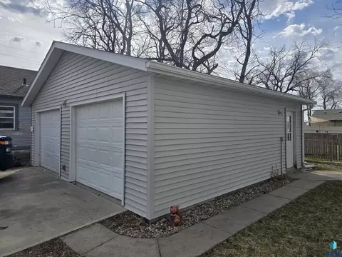 Other - 232 N Nesmith Ave, Sioux Falls, SD 57103 photo 2 of 4