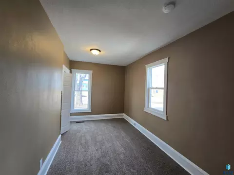 Bedroom - 232 N Nesmith Ave, Sioux Falls, SD 57103 photo 3 of 10