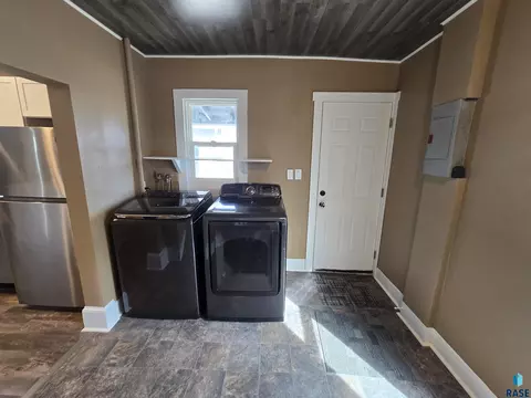 Other - 232 N Nesmith Ave, Sioux Falls, SD 57103 photo 3 of 4