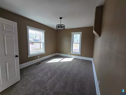 Bedroom - 232 N Nesmith Ave, Sioux Falls, SD 57103 photo 2 of 10