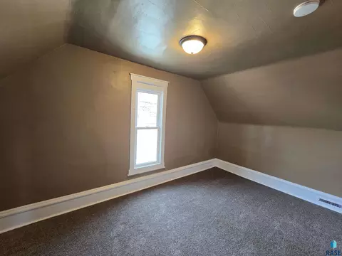 Bedroom - 232 N Nesmith Ave, Sioux Falls, SD 57103 photo 10 of 10
