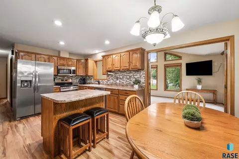 Kitchen - 319 N Hagameyer Dr, Tea, SD 57064 photo 4 of 4