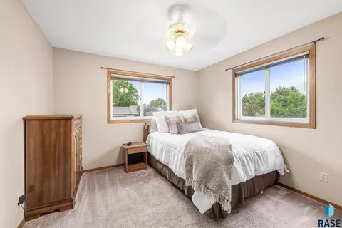 Bedroom - 319 N Hagameyer Dr, Tea, SD 57064 photo 2 of 3