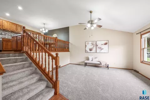 Living - 319 N Hagameyer Dr, Tea, SD 57064 photo 2 of 3