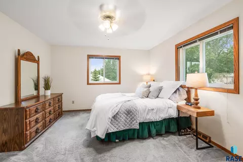 Bedroom - 319 N Hagameyer Dr, Tea, SD 57064 photo 1 of 3