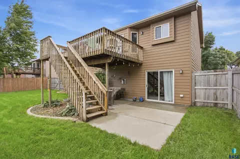 Exterior - 4308 E 38th St, Sioux Falls, SD 57103 photo 5 of 5