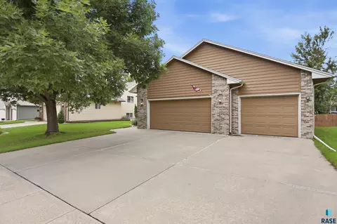 Other - 4308 E 38th St, Sioux Falls, SD 57103 photo 2 of 6