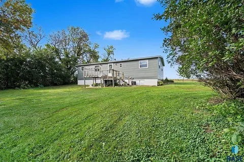 Exterior - 48353 266th St, Brandon, SD 57005 photo 4 of 5