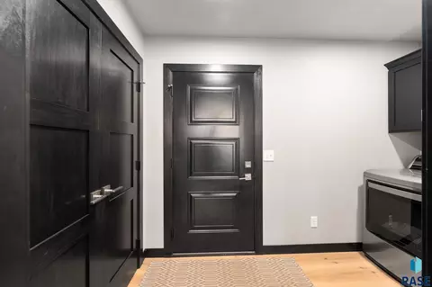Entry Way - 3513 E Sage Grass St, Sioux Falls, SD 57108 photo 1 of 3