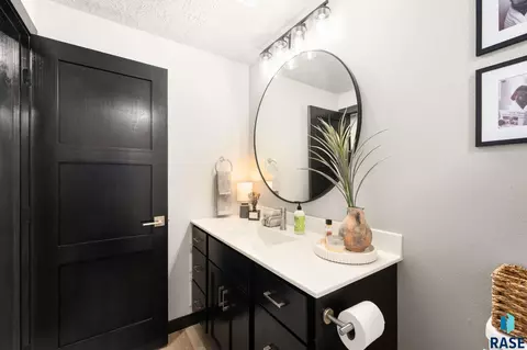 Bath - 3513 E Sage Grass St, Sioux Falls, SD 57108 photo 6 of 6