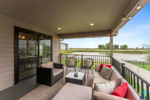 Exterior - 3513 E Sage Grass St, Sioux Falls, SD 57108 photo 3 of 11