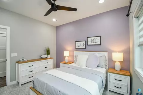 Bedroom - 6616 E 33rd St, Sioux Falls, SD 57110 photo 6 of 18