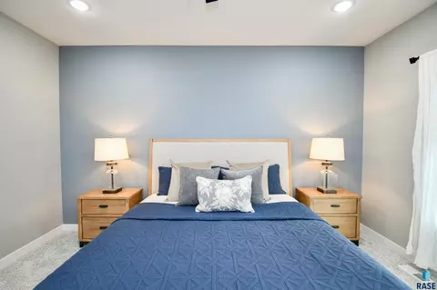 Bedroom - 6616 E 33rd St, Sioux Falls, SD 57110 photo 1 of 18