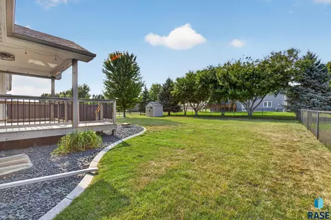 Exterior - 4900 E Mangrove St, Sioux Falls, SD 57110 photo 9 of 11
