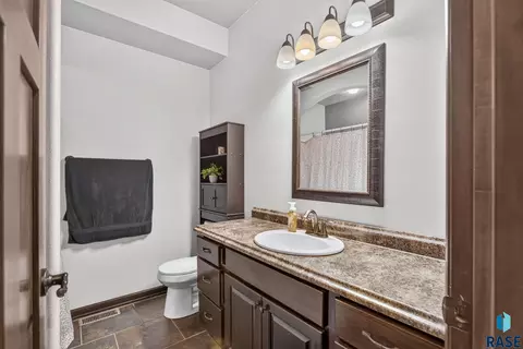Bath - 4900 E Mangrove St, Sioux Falls, SD 57110 photo 4 of 5