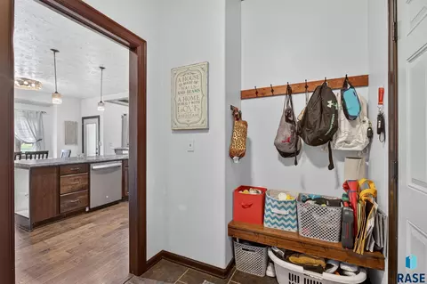 Entry Way - 4900 E Mangrove St, Sioux Falls, SD 57110 photo 1 of 1