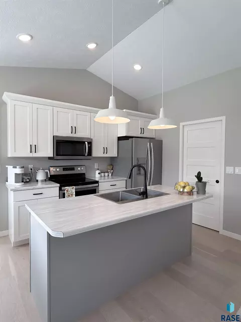 Kitchen - Undisclosed, Sioux Falls, SD 57110 photo 2 of 2
