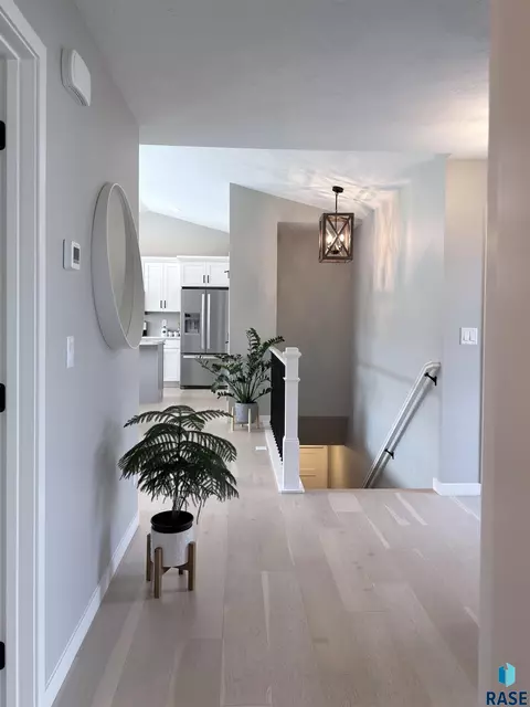 Entry Way - Undisclosed, Sioux Falls, SD 57110 photo 2 of 5