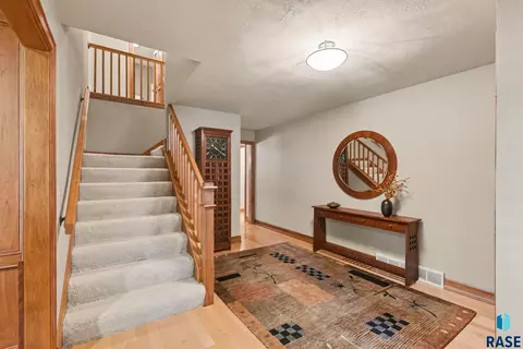 Entry Way - 527 Ashmont Rd, Madison, SD 57042 photo 1 of 2