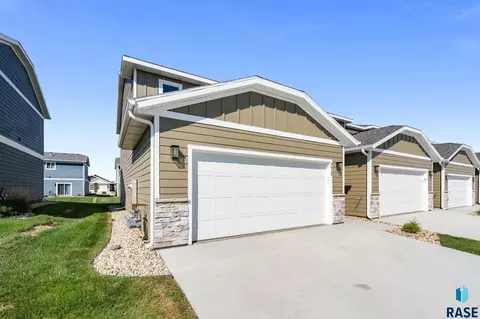 Other - 4610 E Whisper Ridge Pl, Sioux Falls, SD 57108 photo 12 of 14