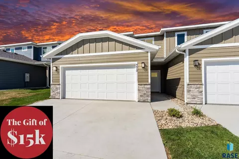 4610 E Whisper Ridge Pl, Sioux Falls, SD 57108